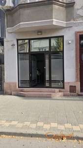 U zakup poslovni prostor / lokal – Železnička ulica, 120 m²